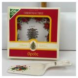 Spode 2007 Christmas Tree Plate, Porcelain Cake Se