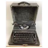 Underwood Universal Typewriter with Case