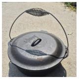 Lodge Cast Iron Dutch Oven