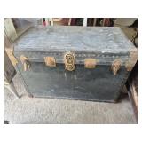 Steamer Trunk With Flat Top & Riveted Seam22