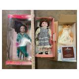 Porcelain Dolls & Teddy: Dancer & Brass Key, Kings