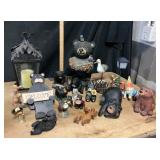 Bearfoots Bear Cabin Resin Figurine, Metal Lantern