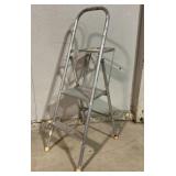 Werner folding step ladder