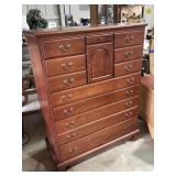 Dowry chest of drawers