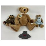 Boyds Bears: Mr. Jones with collar, Bailey Bear