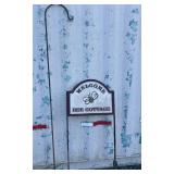 Bee Cottage Welcome sign, Garden hook