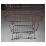 Metal Wire Plant Stand With Scroll Design