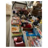Easel, Toys, Puzzle Books, Figurines