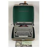 Royal Quiet De Luxe Typewriter with Case