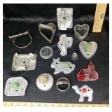 Farmhouse Mid Century Metal Cookie Cutters, Wood K