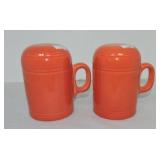Fiesta Post 86 pair of range shakers, persimmon
