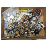 Lot of jewelry