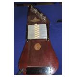Vintage Chromolin auto harp