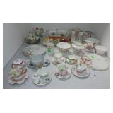 Lot of hand painted china - Royal Bayreuth,