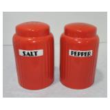 Hall China Radiance salt & pepper (nick to pepper)