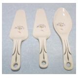 Universal Purple Daisy lot of 2 cake servers and
