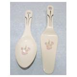 Universal Iris cake server and spoon
