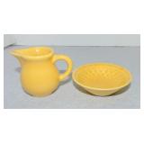 Harlequin individual creamer and nut dish,