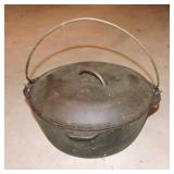 Antique cast iron dutch oven