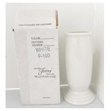 Fiesta Post 86 Millennium vase, white, NIB