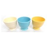 Vintage Fiesta egg cup group, 3 mixed