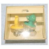 Fiesta Post 86 2 pc cheese button set