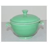 Vintage Fiesta covered onion soup, green