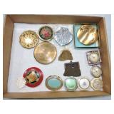 Tray of compacts and 2 pocket watches