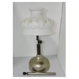 Gas lamp with pump