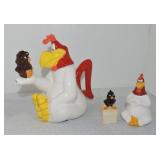 Foghorn Leghorn teapot and pair of shakers