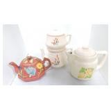 Lot of 3 coffee/taa pots