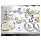 Porcelain lot of assorted pieces