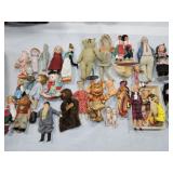 Lot of assorted dolls