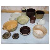 Stoneware/pottery lot of 13 pieces, various