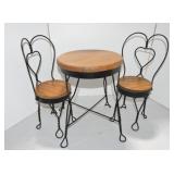 Child/doll ice cream table and 2 chairs