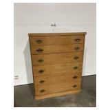 4 Drawer chest H:43ï¿½ L:32ï¿½ w:18ï¿½