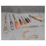 Screwdrivers, File,  Hook