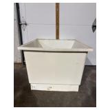 MFI Plastic Utility Sink