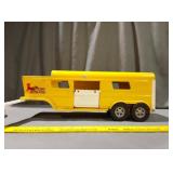 Ertl Steel Pressed Vista Dome Horse Trailer