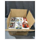 +/- 1500 football cards Scor, Topps, Rookie stars