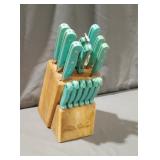 The pioneer woman 14-piece cutlery set & storage