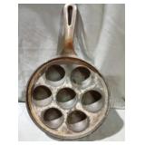Griswold cast iron Danish cake pan /Apple skeever