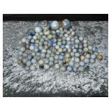 Jar of marbles (134 )