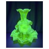 Fenton Topaz Opalescent 4- Horn Uranium Epergne