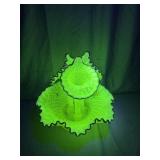 Fenton Topaz Iridized Uranium Diamond Lace 3 Horn