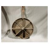 Vintage cast iron cornbread Skillet 9 in