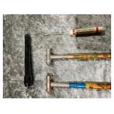 Bakelite 3 pc sewing machine screwdriver