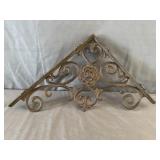 Decorative Rosebud Cast Iron Shelf Bracket
