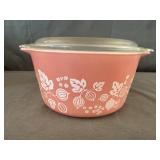 Pyrex 1Qt Round Pink Gooseberry Casserole Dish &