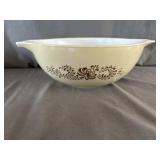 Pyrex Homestead Brown Cinderella Mixing Bowl 4Qt